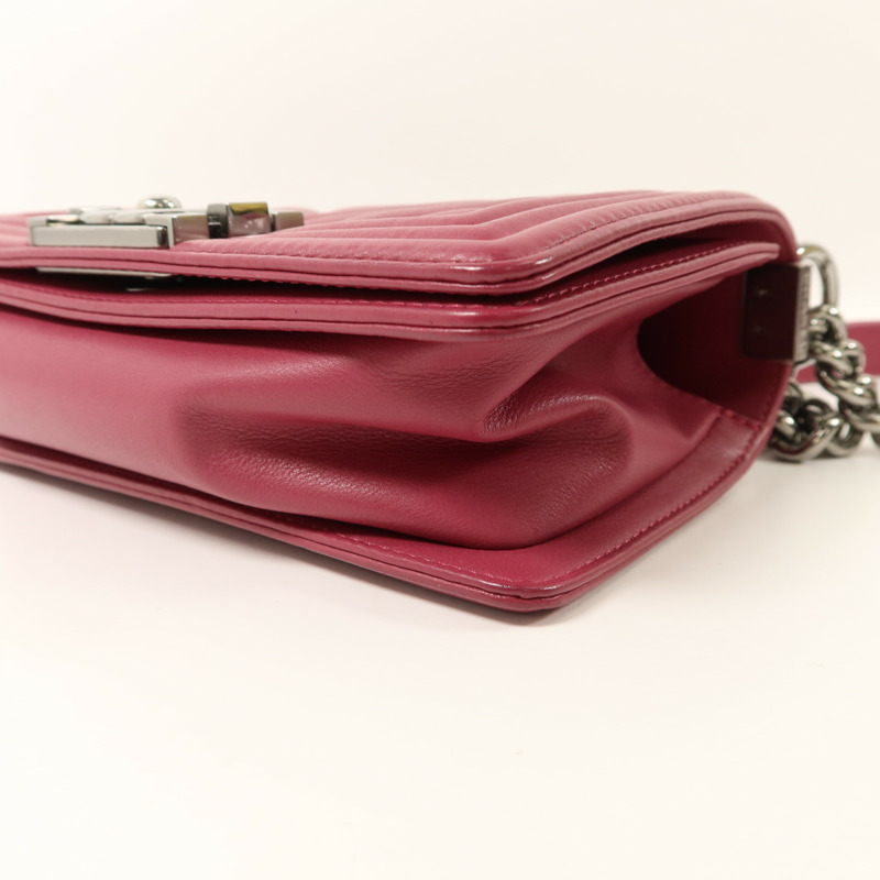 CHANEL 牛皮皮革Boy 20鏈帶肩背袋-18