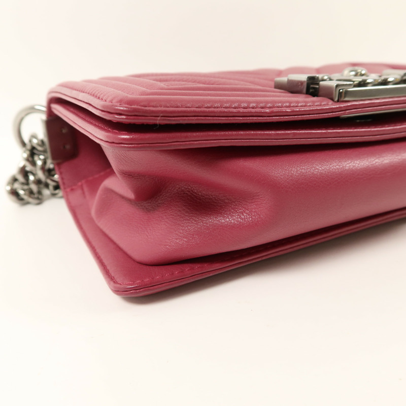 CHANEL 牛皮皮革Boy 20鏈帶肩背袋-19