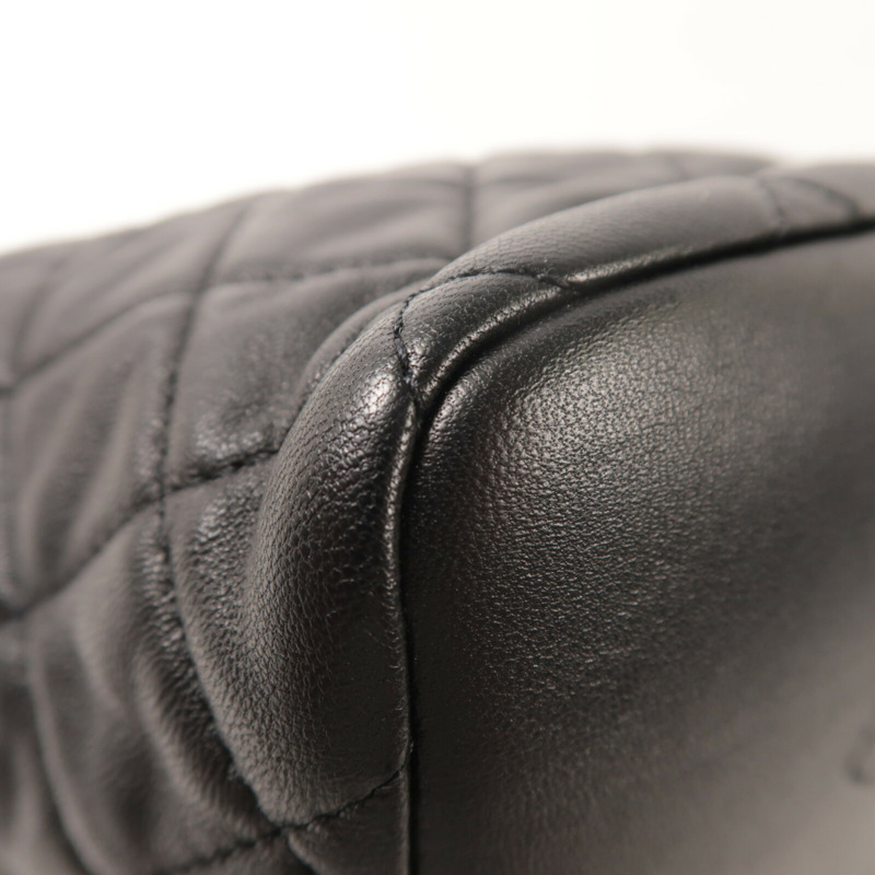 CHANEL 羊皮皮革Small Hobo鏈帶肩背袋-12