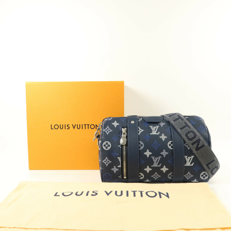 LOUIS VUITTON Monogram Shadow City Keepall肩背袋-9