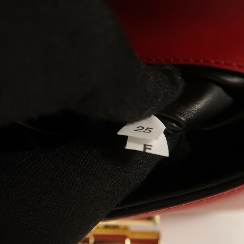 PRADA 牛皮皮革Saddle Corsaire肩背袋-6