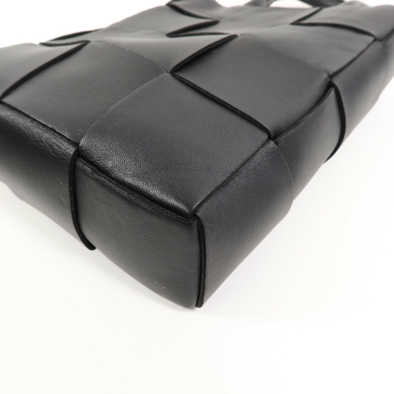 BOTTEGA VENETA 羊皮皮革Mini Cassette手挽肩背兩用袋-11