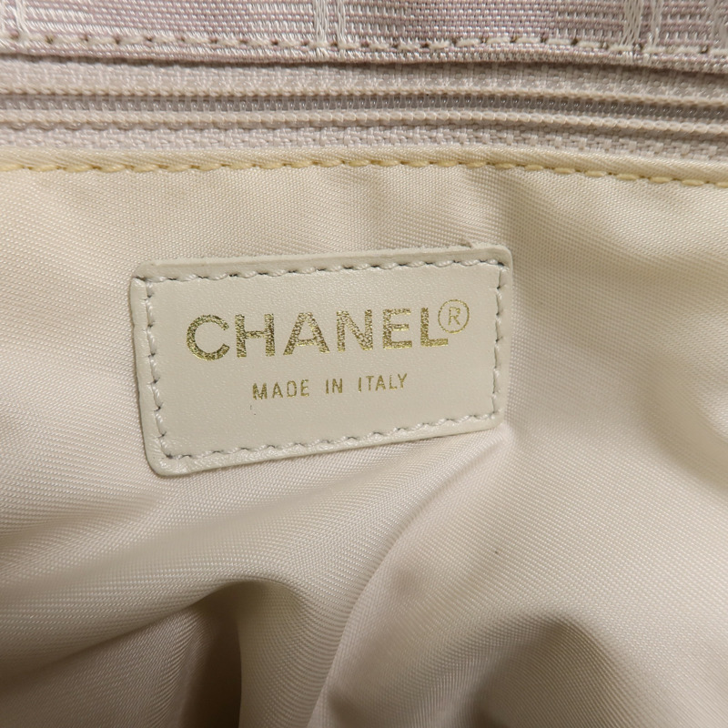 CHANEL 尼龍New Travel Line肩背袋-5