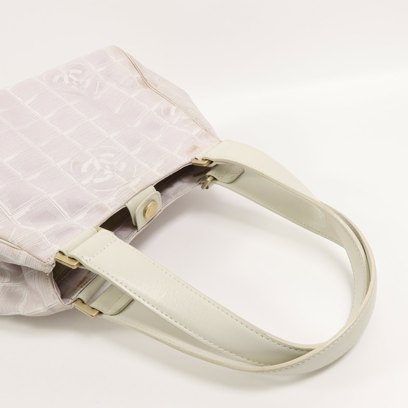 CHANEL 尼龍New Travel Line肩背袋-7