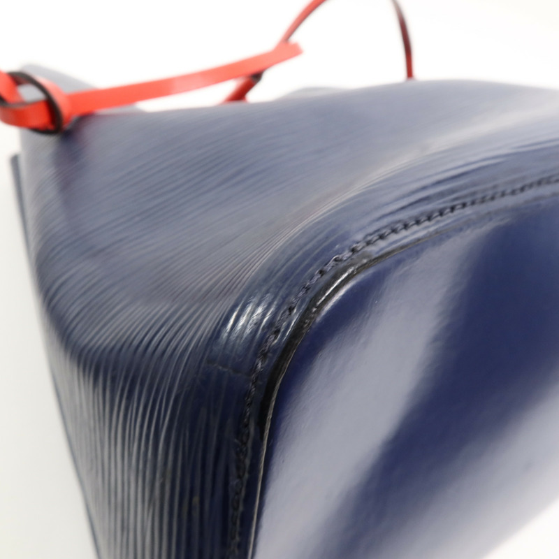 LOUIS VUITTON Epi Neo Noe MM銀扣肩背袋-10
