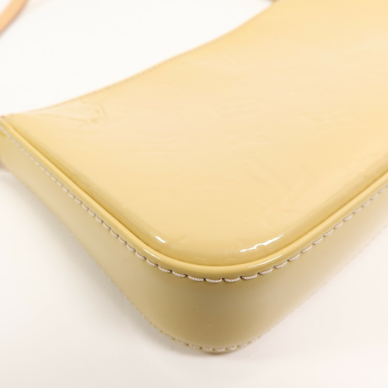 LOUIS VUITTON Monogram Vernis Lexington Pochette肩背袋-11