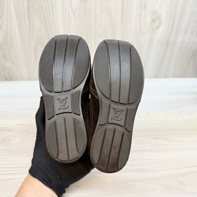 LV擺漂亮就好✨原花絕版麂皮前雙條設計童鞋-4