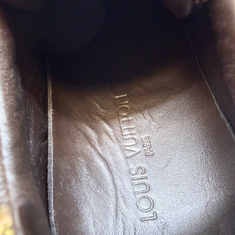 LV擺漂亮就好✨原花絕版麂皮前雙條設計童鞋-9