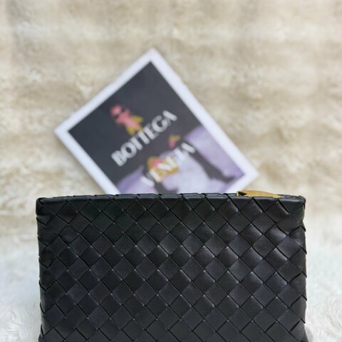 Bottega Ventea 小號pouch手拿包 黑色 羊皮拼牛皮