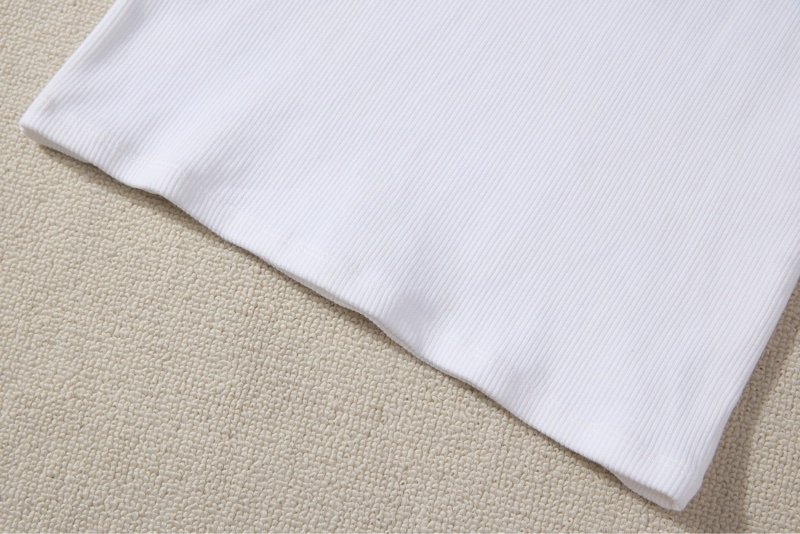 MiuMiu字母印花修身針織背心-6