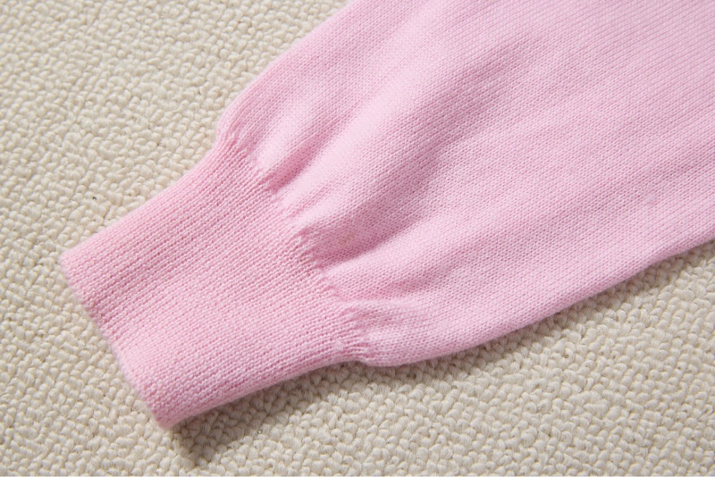 MiuMiu粉色珍珠扣薄款針織開衫-4