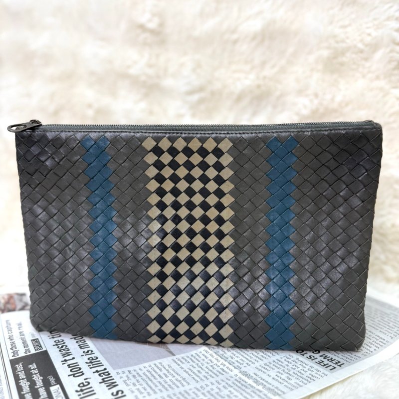 BV 拼色編織手拿包-0