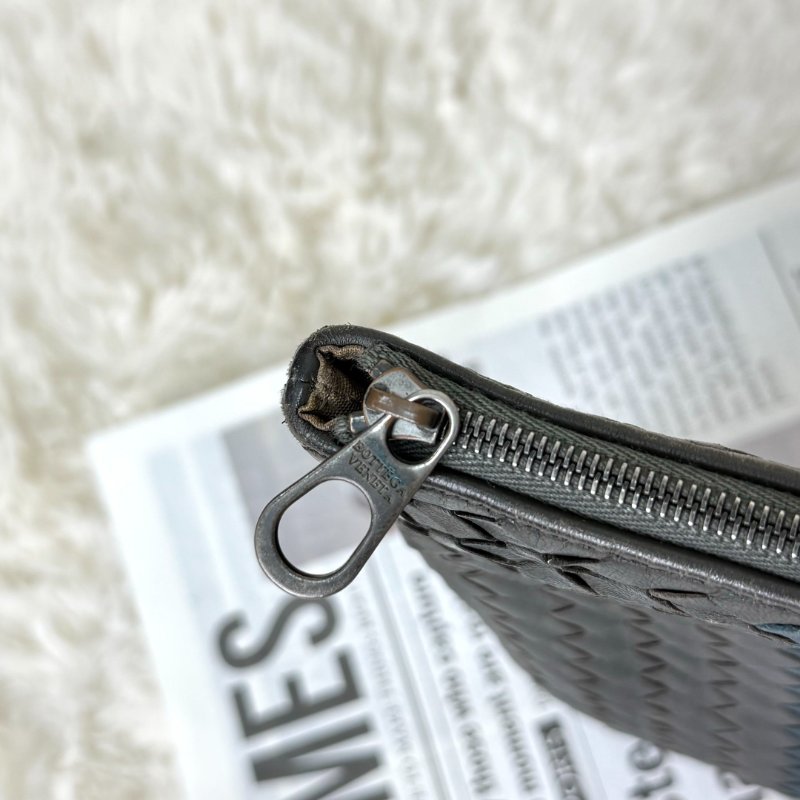 BV 拼色編織手拿包-2