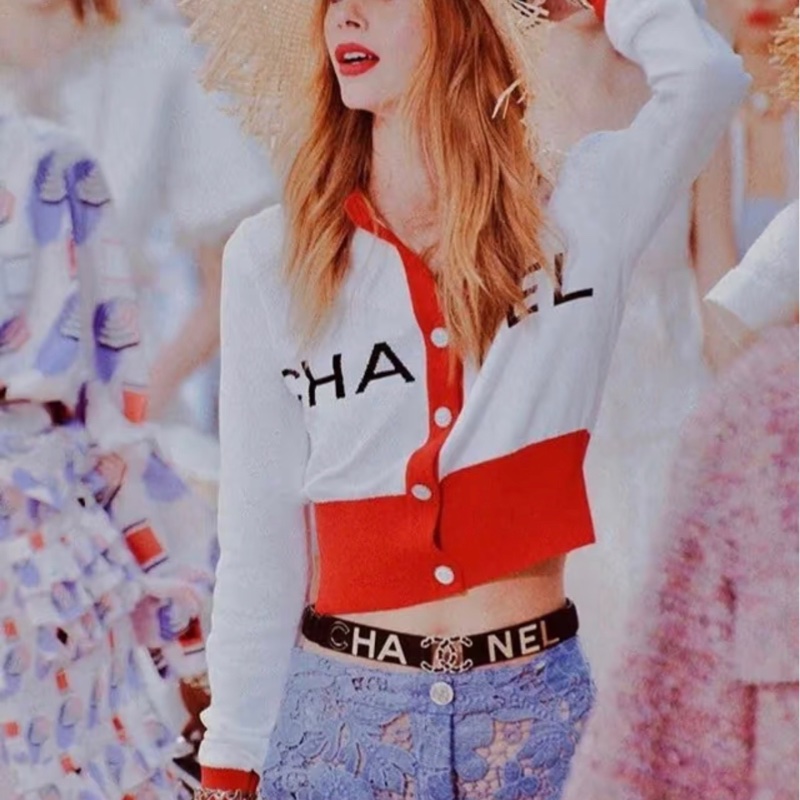 Chanel字母刺繡粉白拼色針織開衫-2