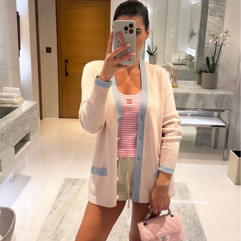 Chanel粉藍撞色V領針織開衫-1