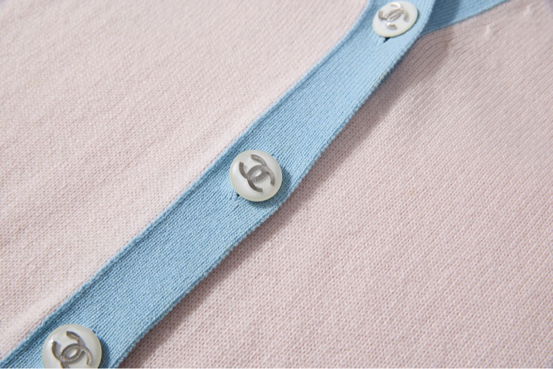 Chanel粉藍撞色V領針織開衫-3