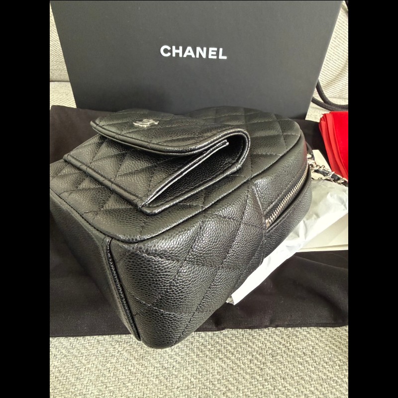 香奈兒經典黑色荔枝皮銀鏈小書包-11