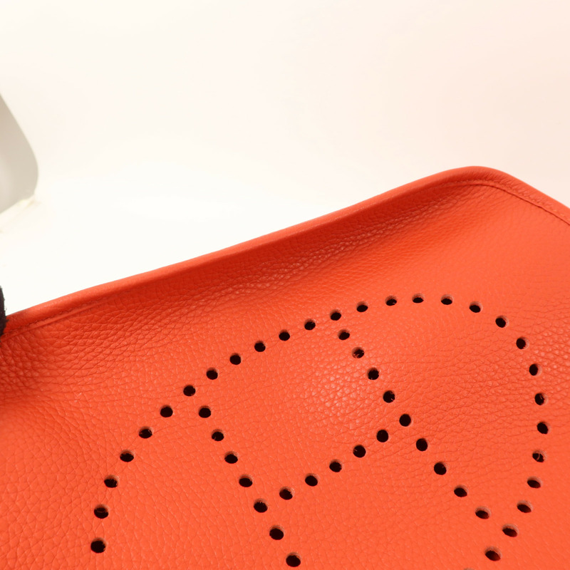 HERMES Clemence皮革Evelyne PM肩背袋Rouge Tomate-16
