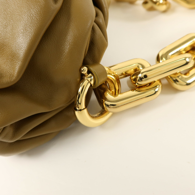 BOTTEGA VENETA 牛皮皮革The Chain Pouch鏈帶肩背袋-10