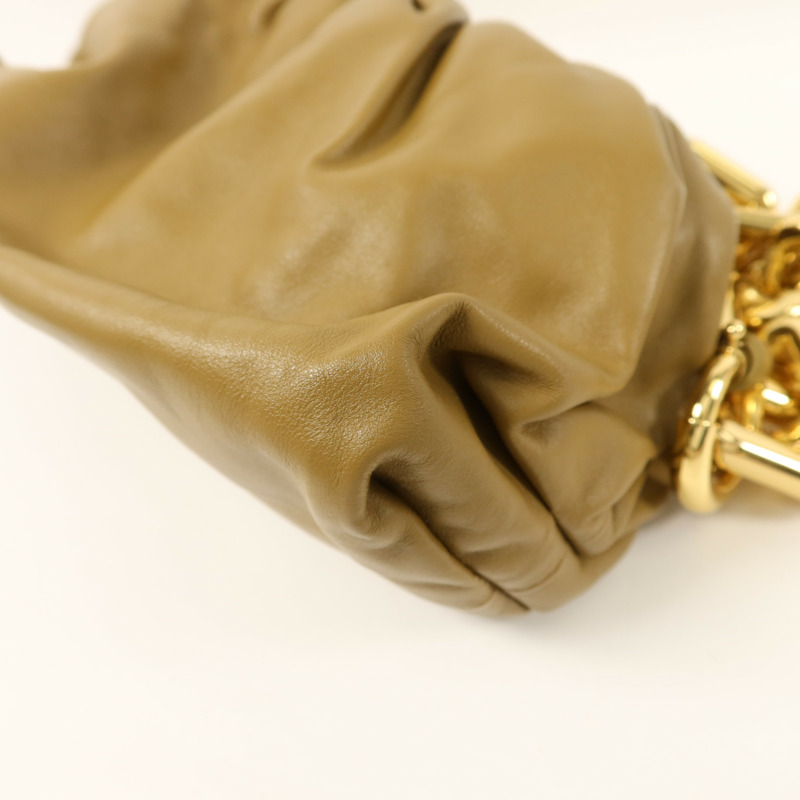 BOTTEGA VENETA 牛皮皮革The Chain Pouch鏈帶肩背袋-11