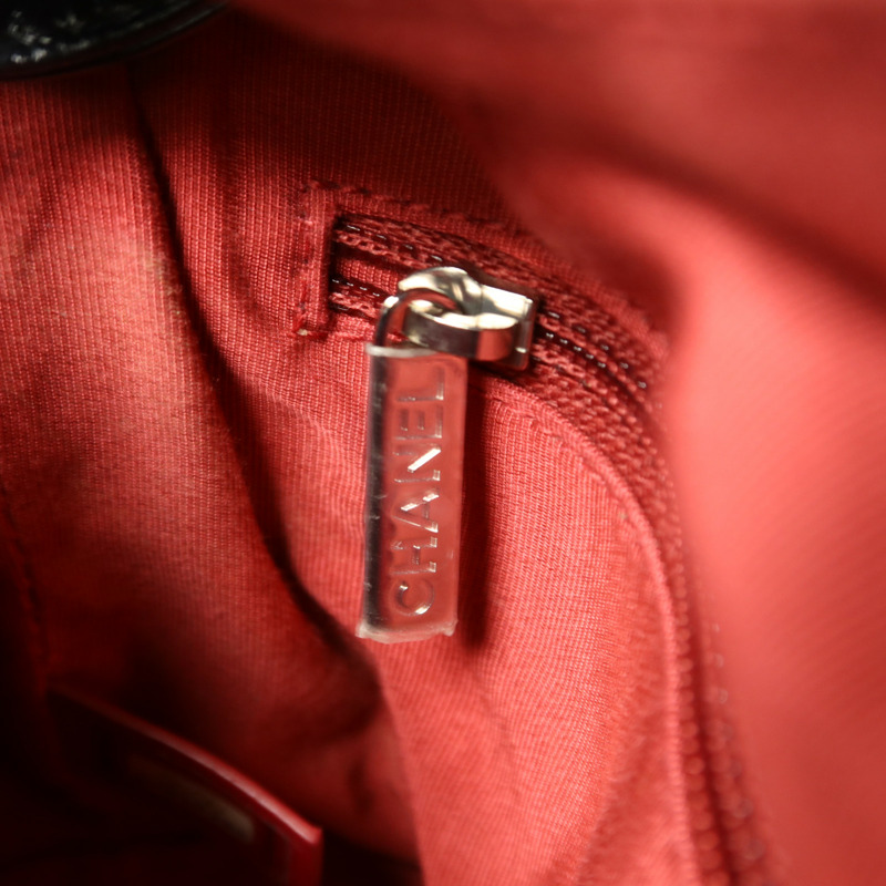 CHANEL 牛皮皮革Gabrielle Small鏈帶肩背袋-12