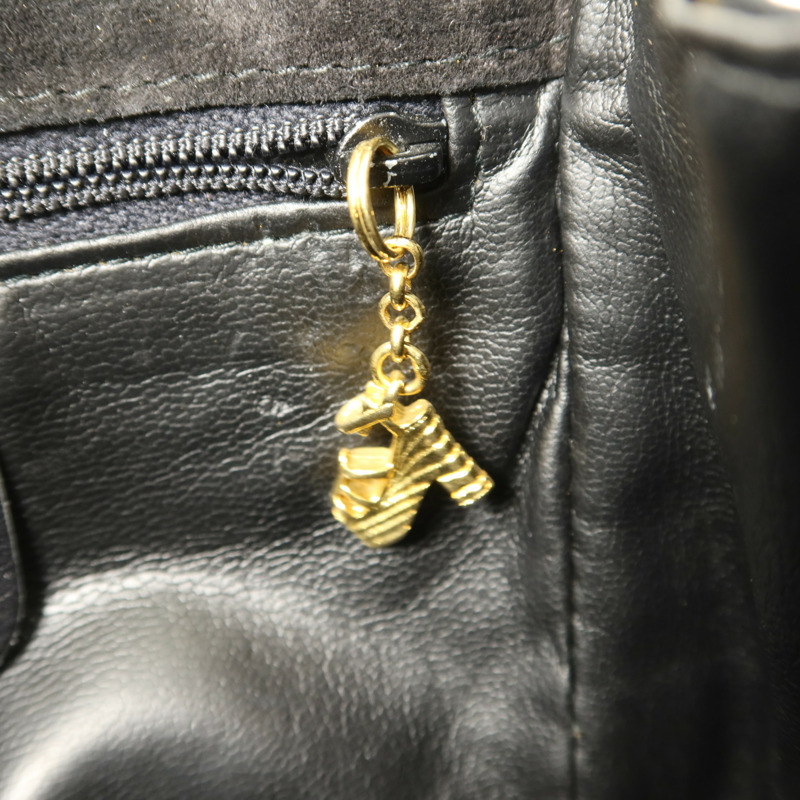 Salvatore Ferragamo 麂皮皮革Shoulder Bag鏈帶肩背袋-7