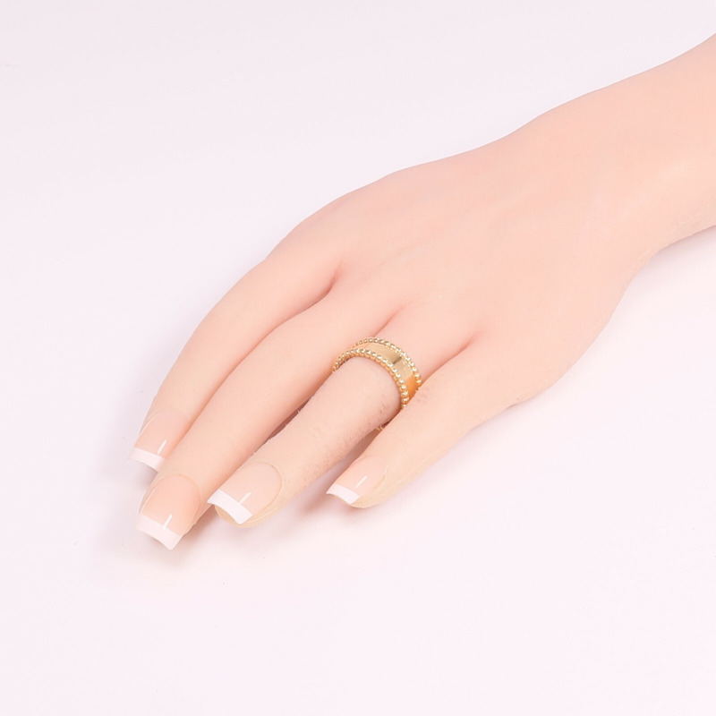 Van Cleef & Arpels 18K玫瑰金Perlee Signature戒指-6