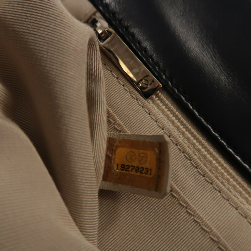 CHANEL 牛皮皮革Chain Shoulder鏈帶肩背袋-7