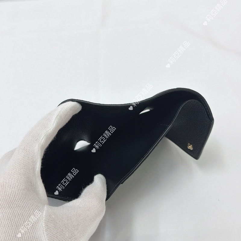莉亞精品♡Lv 黑壓紋三折短夾 二手美夾-14