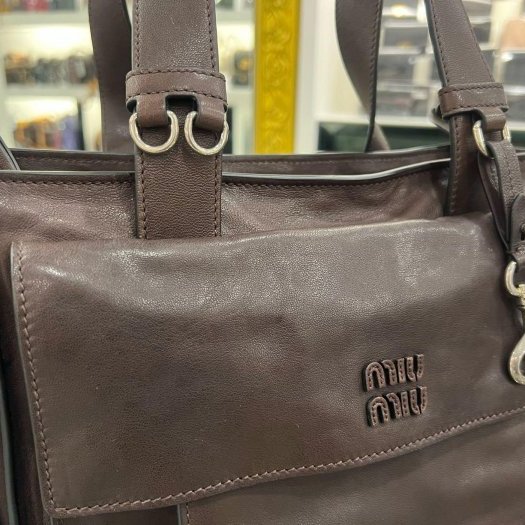 東區正精品㊣MIU MIU 5BG335 Utilitaire咖啡色仿舊牛皮吸釦拉鍊手提包斜背包肩背包兩用包 RZ6412-1