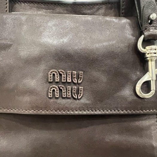 東區正精品㊣MIU MIU 5BG335 Utilitaire咖啡色仿舊牛皮吸釦拉鍊手提包斜背包肩背包兩用包 RZ6412-2