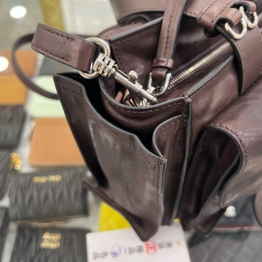 東區正精品㊣MIU MIU 5BG335 Utilitaire咖啡色仿舊牛皮吸釦拉鍊手提包斜背包肩背包兩用包 RZ6412-9