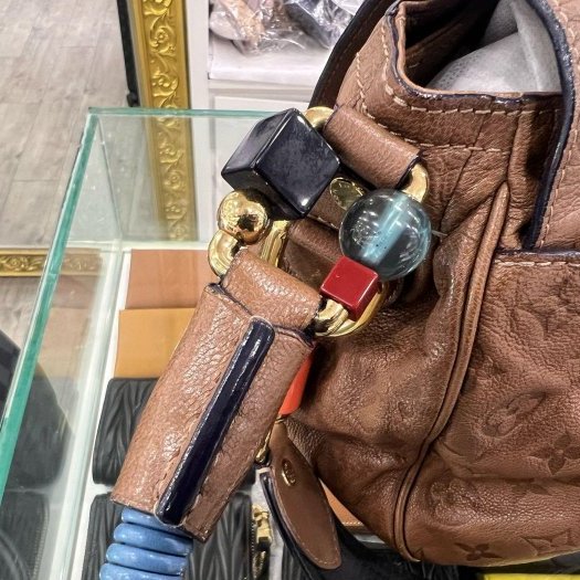 東區正精品㊣LV M40371 Underground Messenger Mastic 咖啡色全皮壓紋流蘇郵差包斜背包RA1861-2