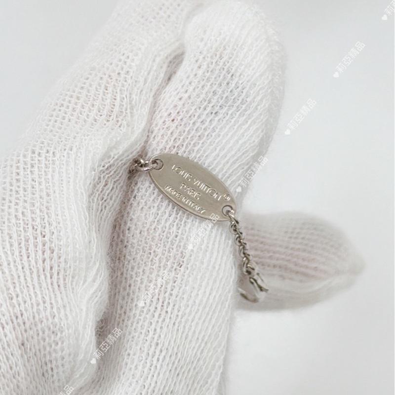 莉亞精品♡ LV M63198 V字手鏈 銀  二手-6