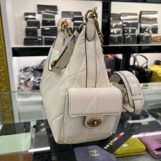 東區正精品㊣COACH JULIET 25 全新粉筆白色全皮金扣拉鍊肩背包斜背包三用包 RZ6413-2
