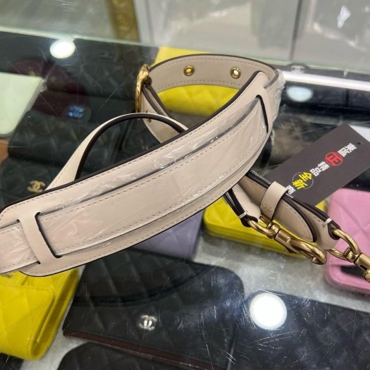 東區正精品㊣COACH JULIET 25 全新粉筆白色全皮金扣拉鍊肩背包斜背包三用包 RZ6413-4