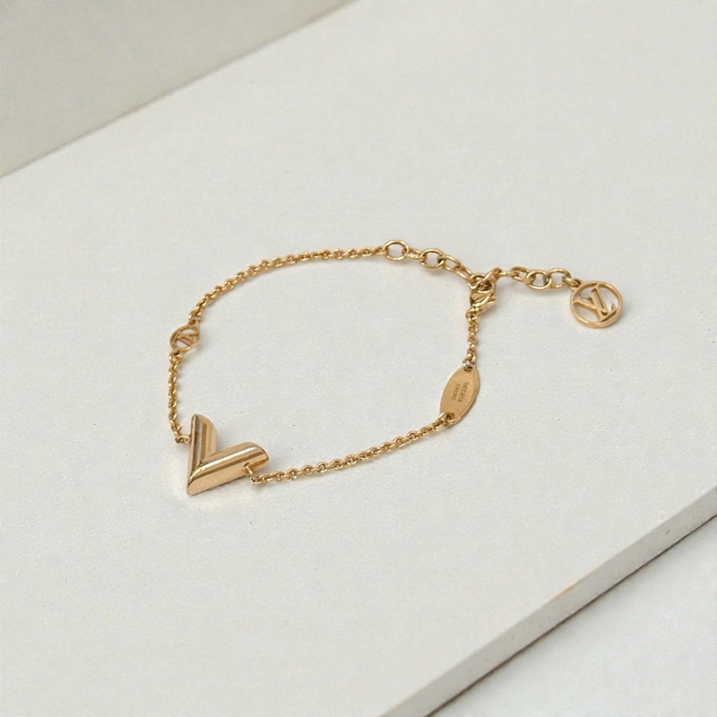 莉亞精品♡ LV M00858 V字手鏈 金 二手-0