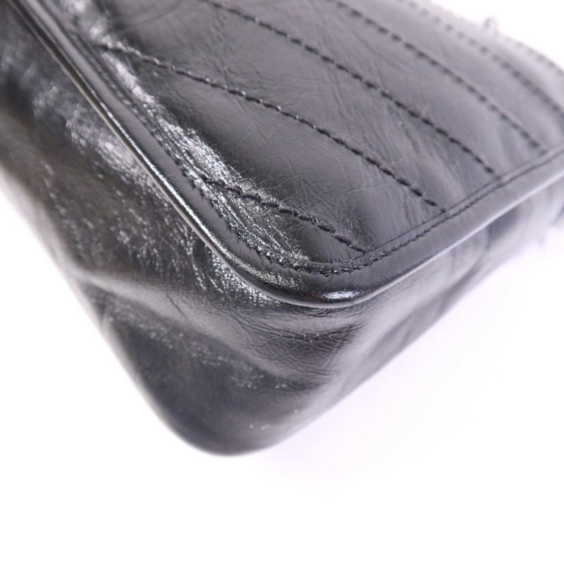 YVES SAINT LAURENT 牛皮皮革Nikki Medium鏈帶肩背袋-10