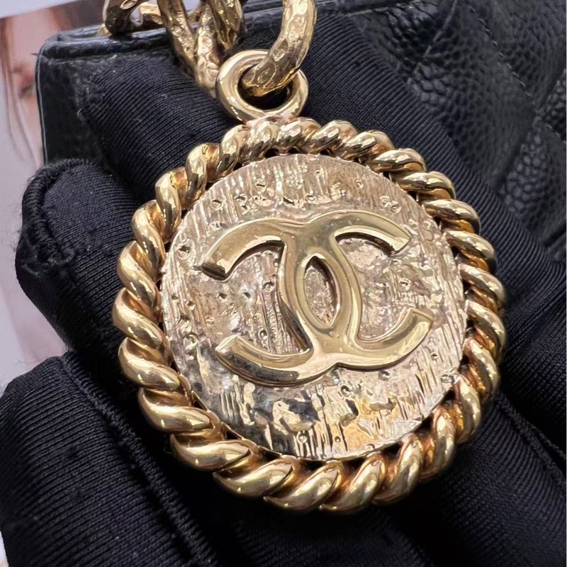 Chanel Medallion Tote bag（金幣包）-22