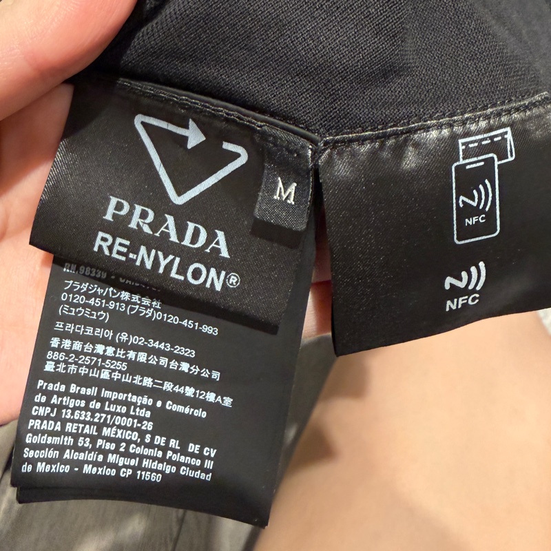 prada 半拉鍊長袖上衣(黑/ M)-2