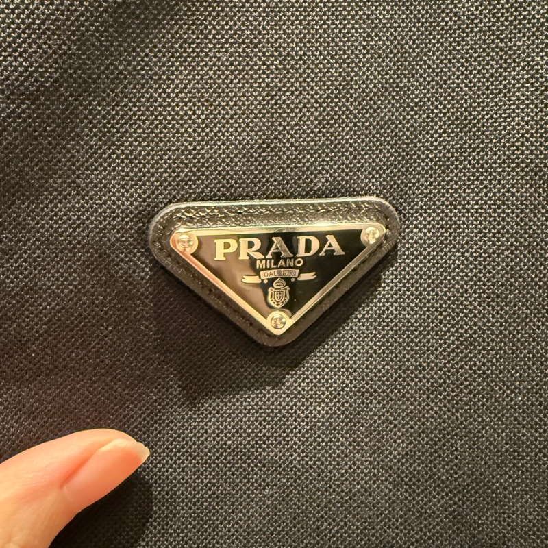prada 半拉鍊長袖上衣(黑/ M)-4