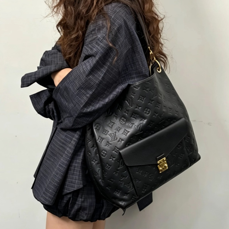 Louis Vuitton路易威登MetisHobo🍒泫雅同款全皮壓紋手提肩背斜挎包-20