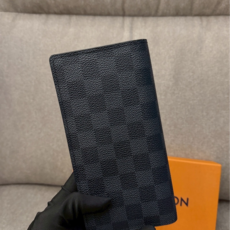 LV黑棋盤格對開長夾-3