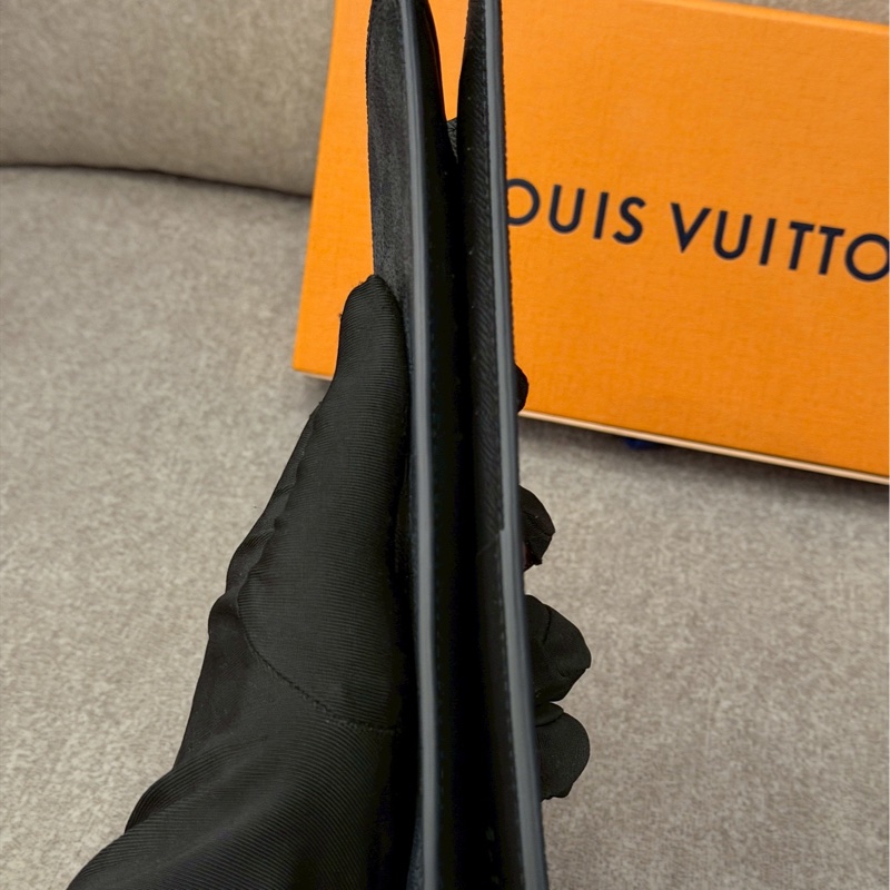 LV黑棋盤格對開長夾-5