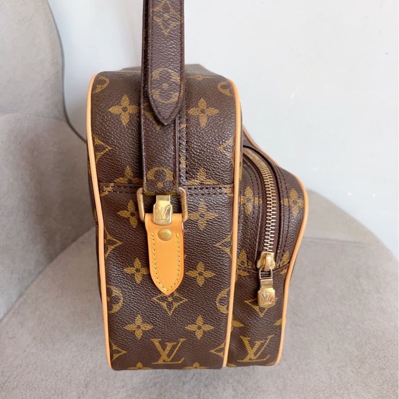 LouisVuitton 路易威登經典老花橫版雙層相機包-7