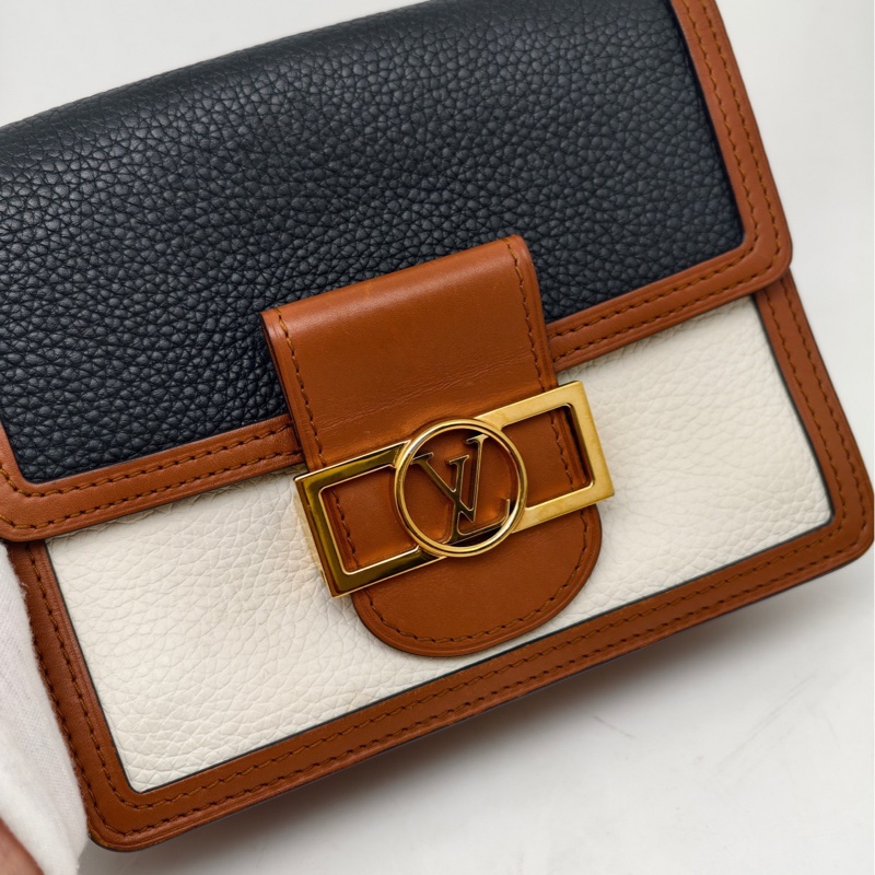 LV達芙妮小號單肩斜挎包-4