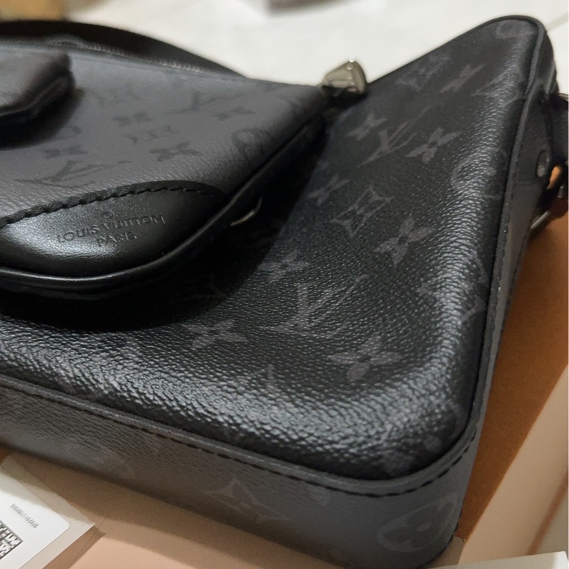 LOUIS VUITTON Trio郵差包三合一黑色PVC老花-2