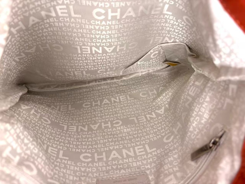 【全網獨家🎉顏色顯白❤️】Chanel香奈兒外縫線水桶包 珊瑚色-9