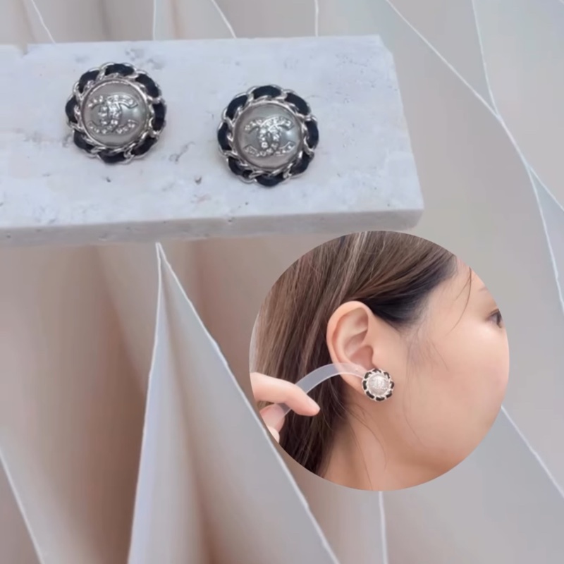 Chanel 21k 太陽花皮穿鏈水鑽雙C耳環-7