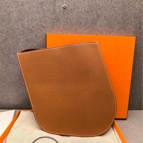 Hermes愛馬仕 金棕銀扣 perspective cavaliere21歪歪包 U刻 H皮